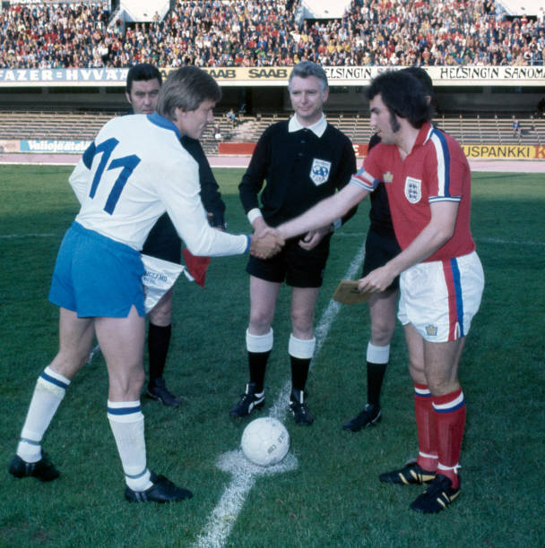 除了两位明 除了两位明